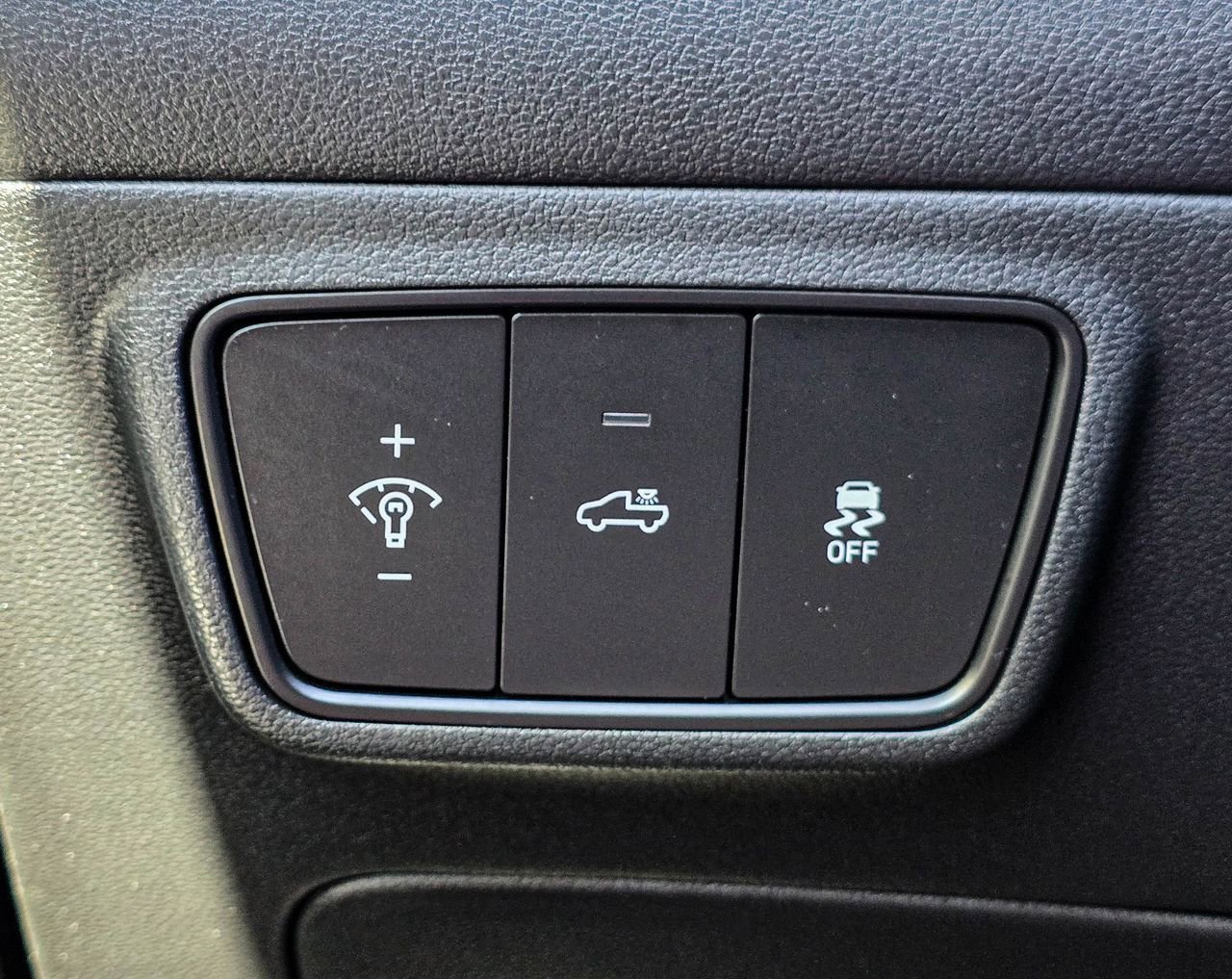 Used 2024 Hyundai Santa Cruz SEL image 30