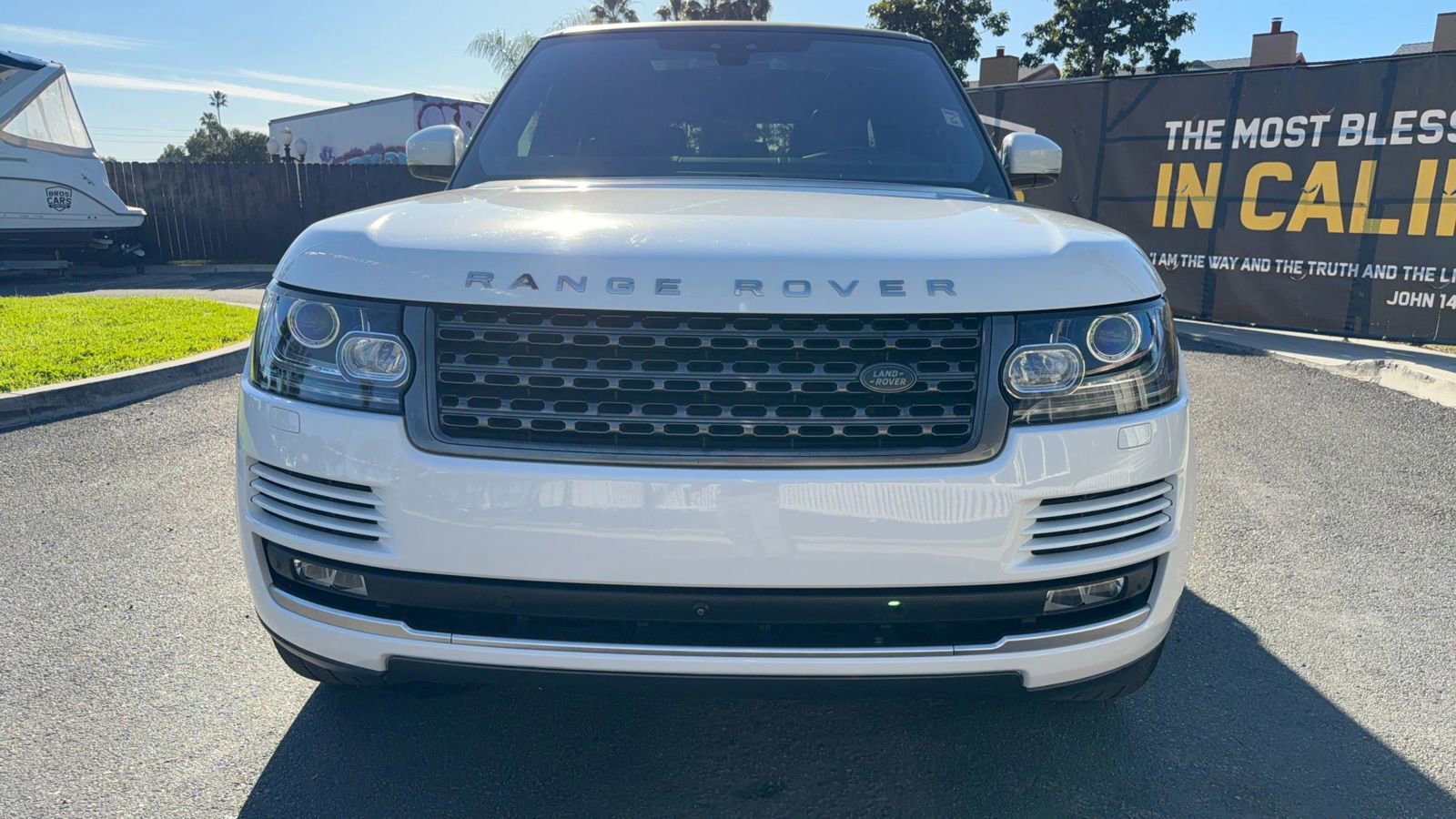 Used 2017 Land Rover Range Rover image 9