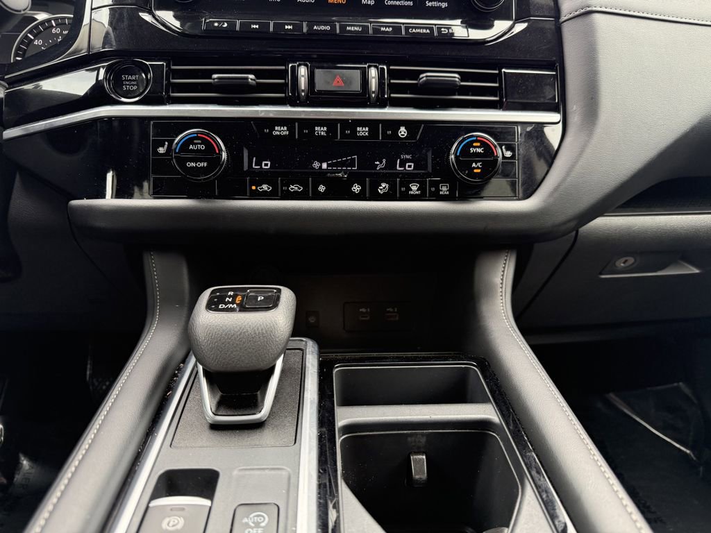 Used 2025 Nissan Pathfinder SL image 19