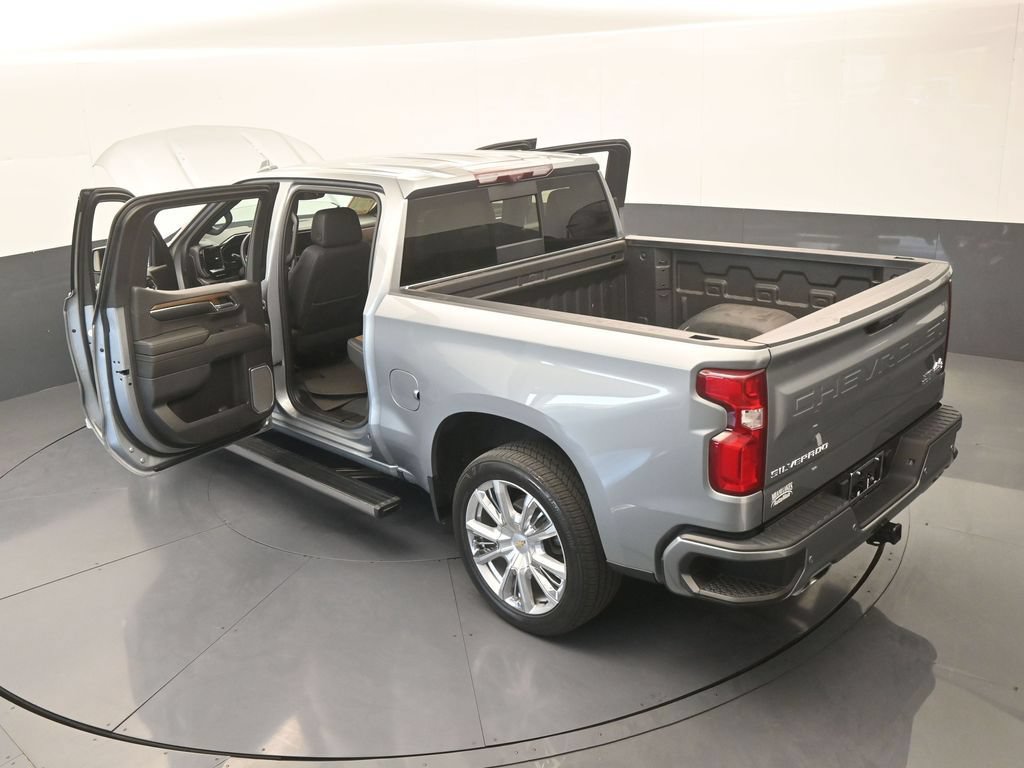 Used 2024 Chevrolet Silverado 1500 High Country w/ Technology Package AWD/4WD image 81