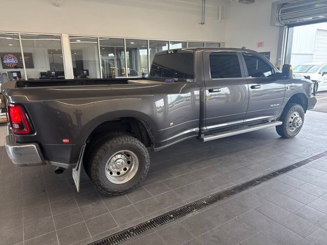 Used 2025 RAM 3500 Big Horn AWD/4WD image 3