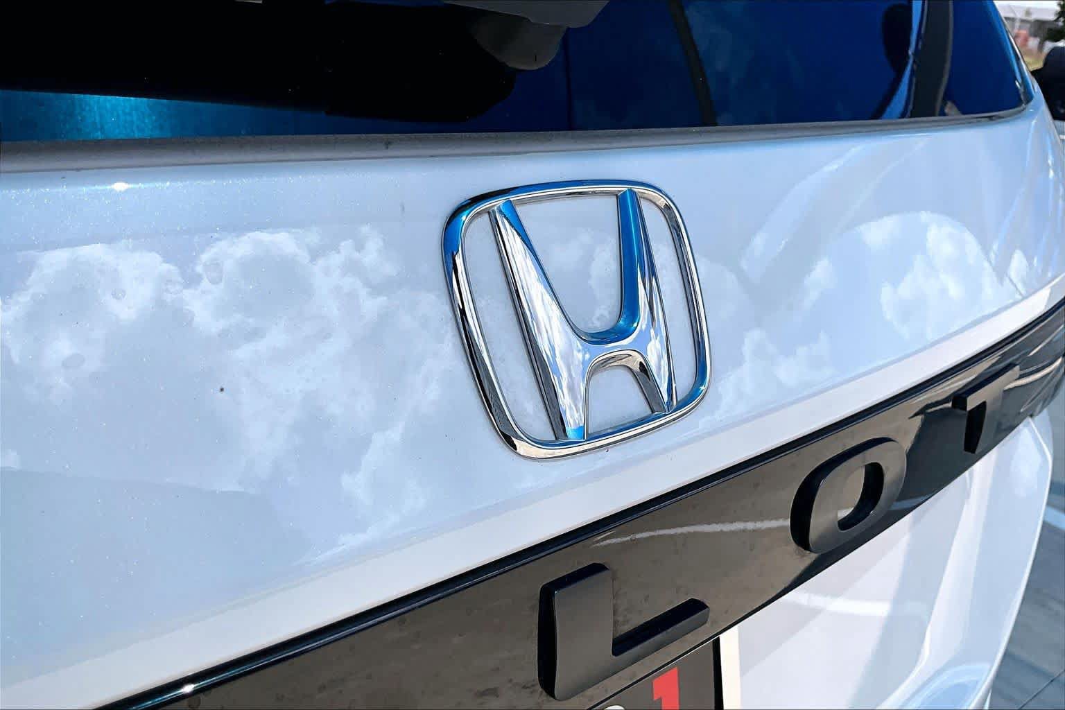 Used 2025 Honda Pilot EX-L image 31