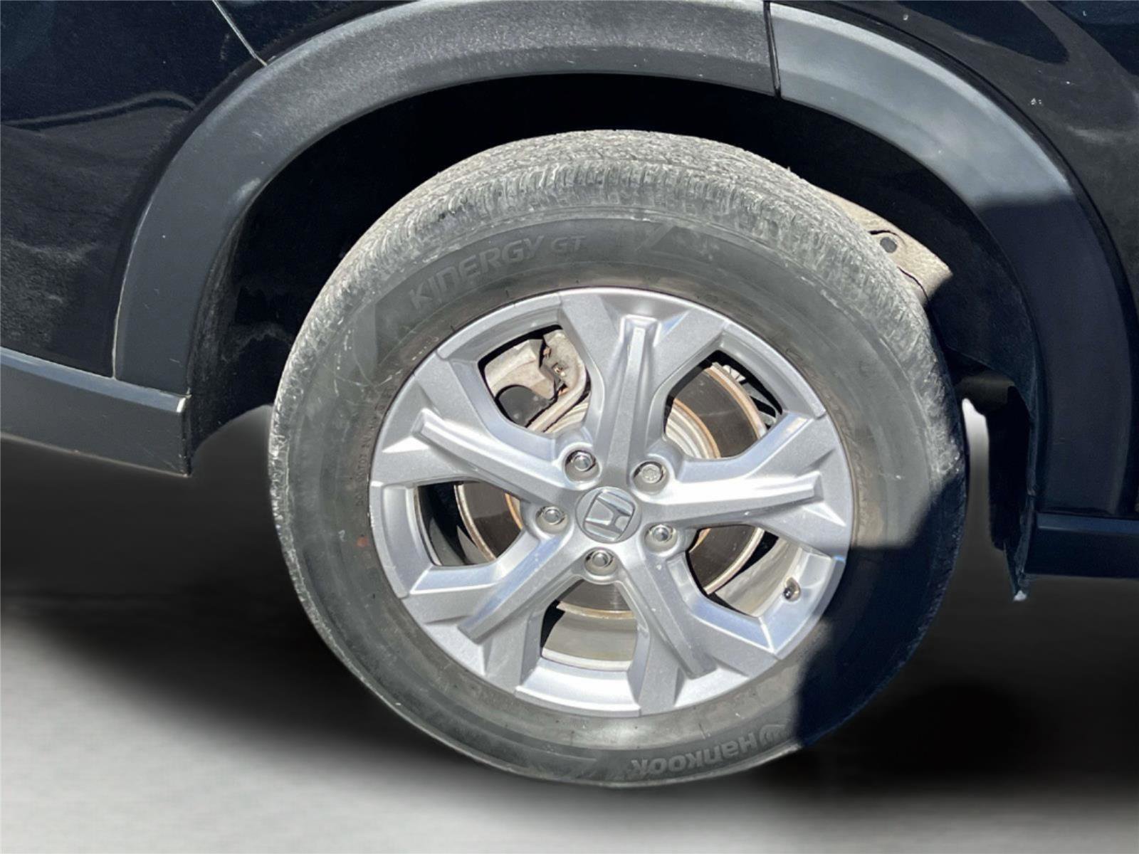 Used 2023 Honda HR-V LX image 9