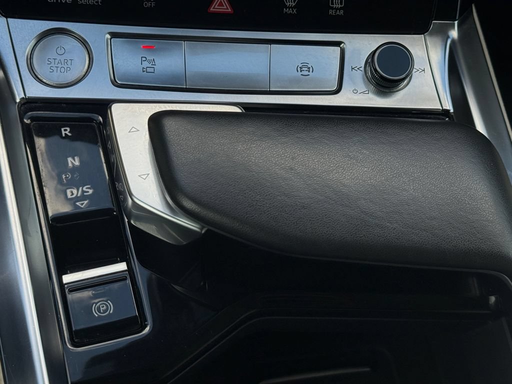 Used 2019 Audi e-tron Premium Plus AWD/4WD image 19