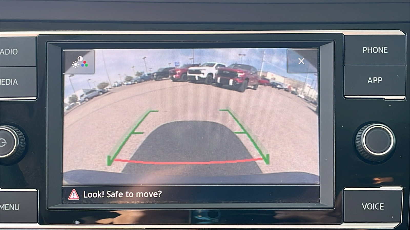 Used 2024 Volkswagen Jetta SE image 22