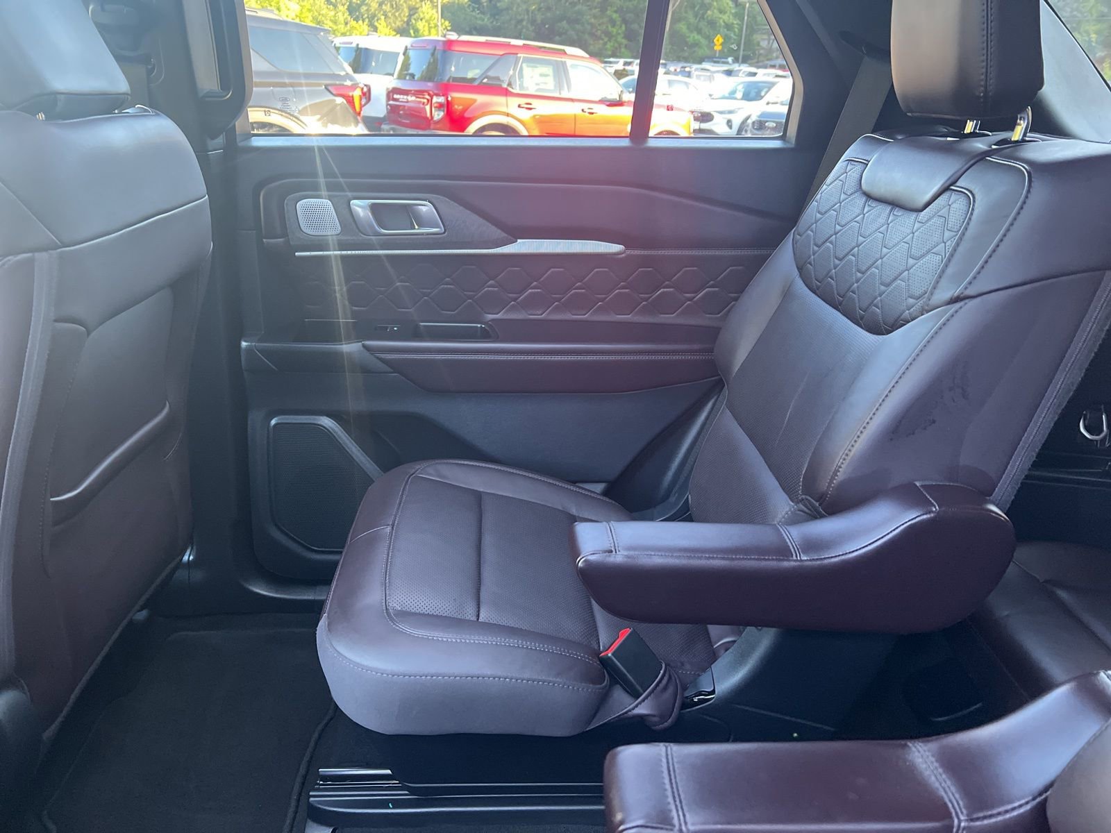 Used 2025 Ford Explorer Platinum w/ LUX Leather Package image 20