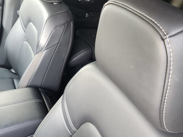 Used 2025 Nissan Pathfinder SL FWD image 21