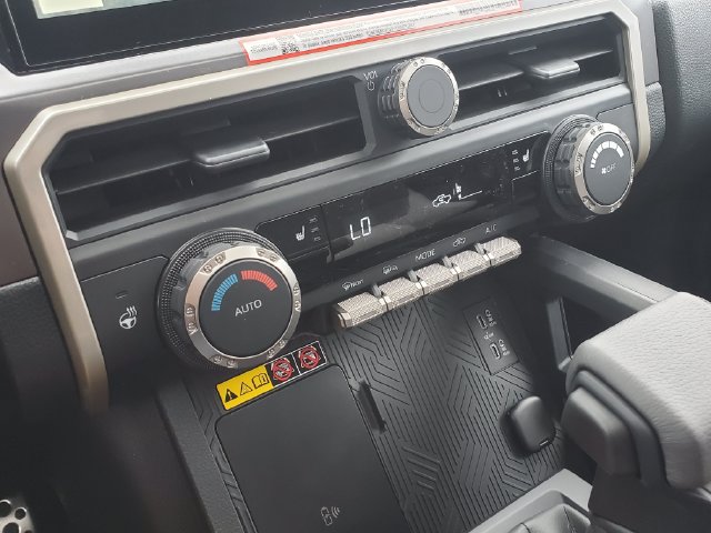 New 2026 Toyota Tacoma TRD Sport w/ TRD Sport Upgrade Package AWD/4WD image 30
