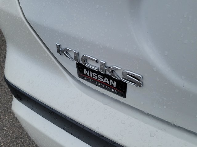 Certified 2024 Nissan Kicks SV FWD image 8