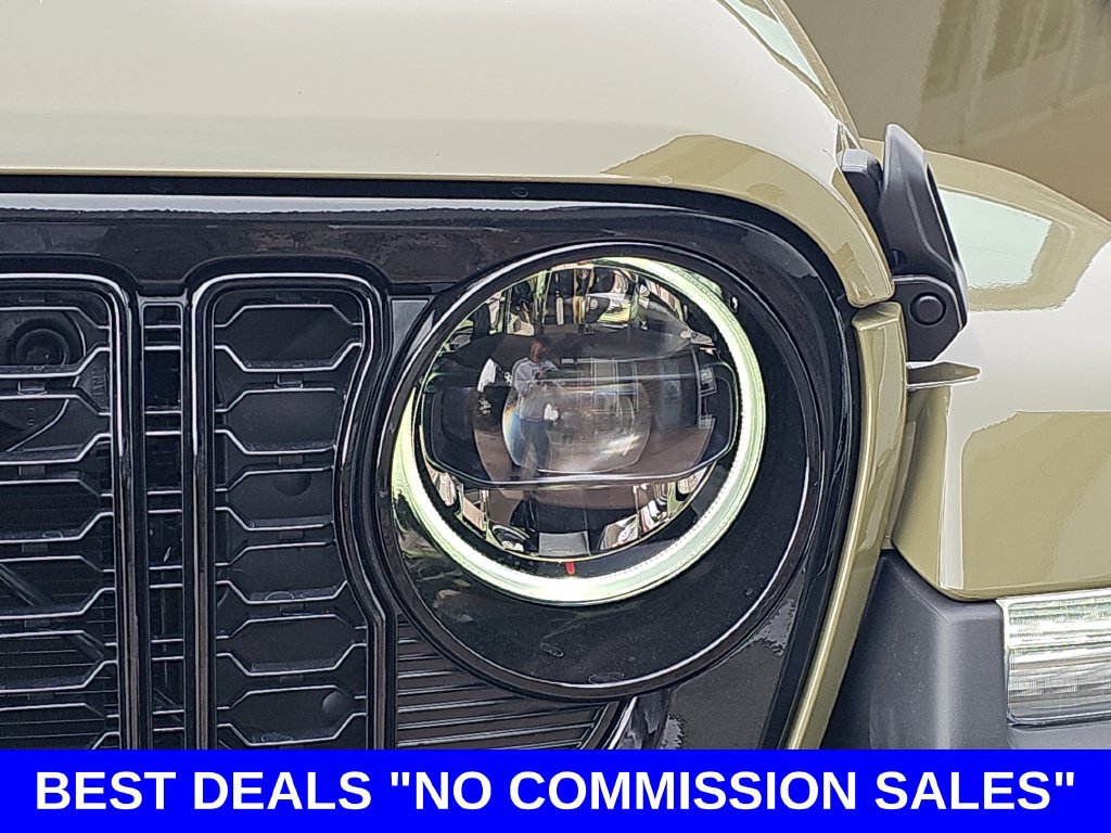 New 2026 Jeep Gladiator Sport AWD/4WD image 32