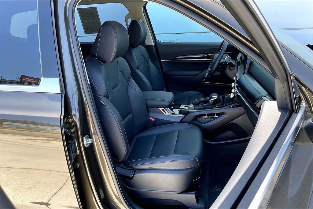 Used 2025 Kia Telluride S AWD/4WD image 6