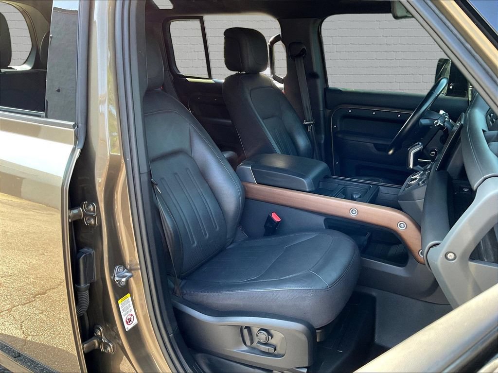Used 2022 Land Rover Defender 110 X AWD/4WD image 24