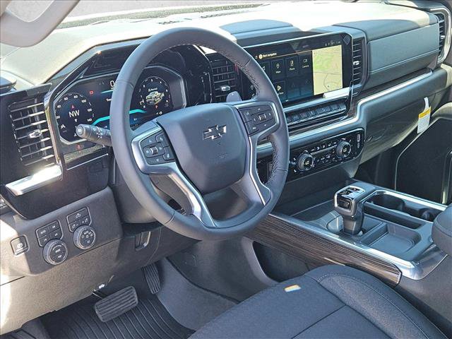 New 2026 Chevrolet Silverado 1500 RST w/ Z71 Off-Road Package AWD/4WD video 3