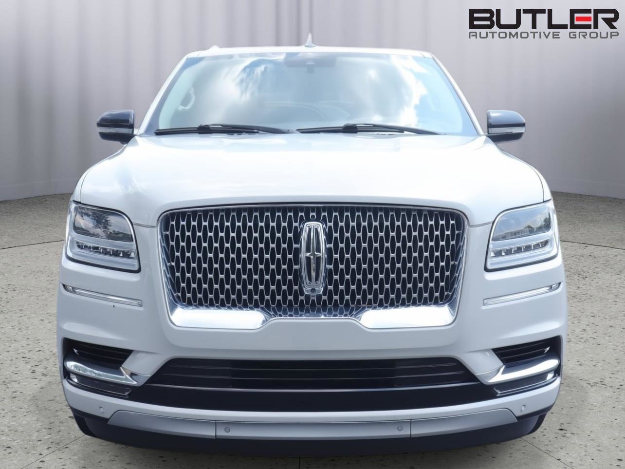 Used 2020 Lincoln Navigator Reserve w/ Luxury Package image 2