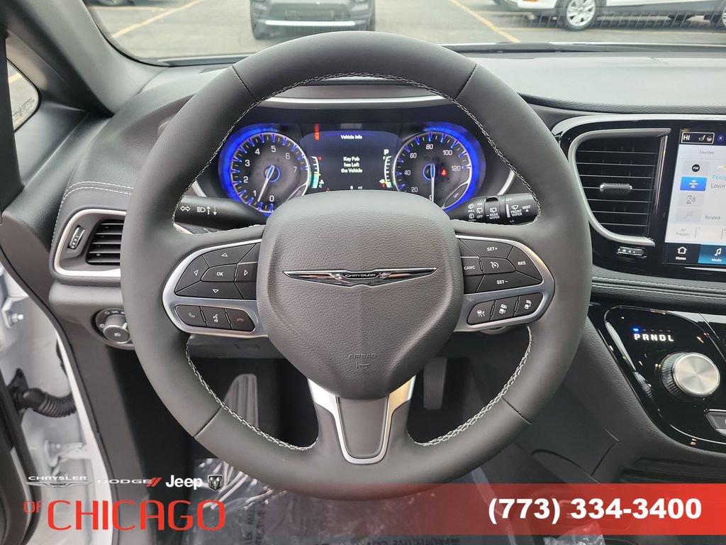 New 2026 Chrysler Pacifica Select image 22