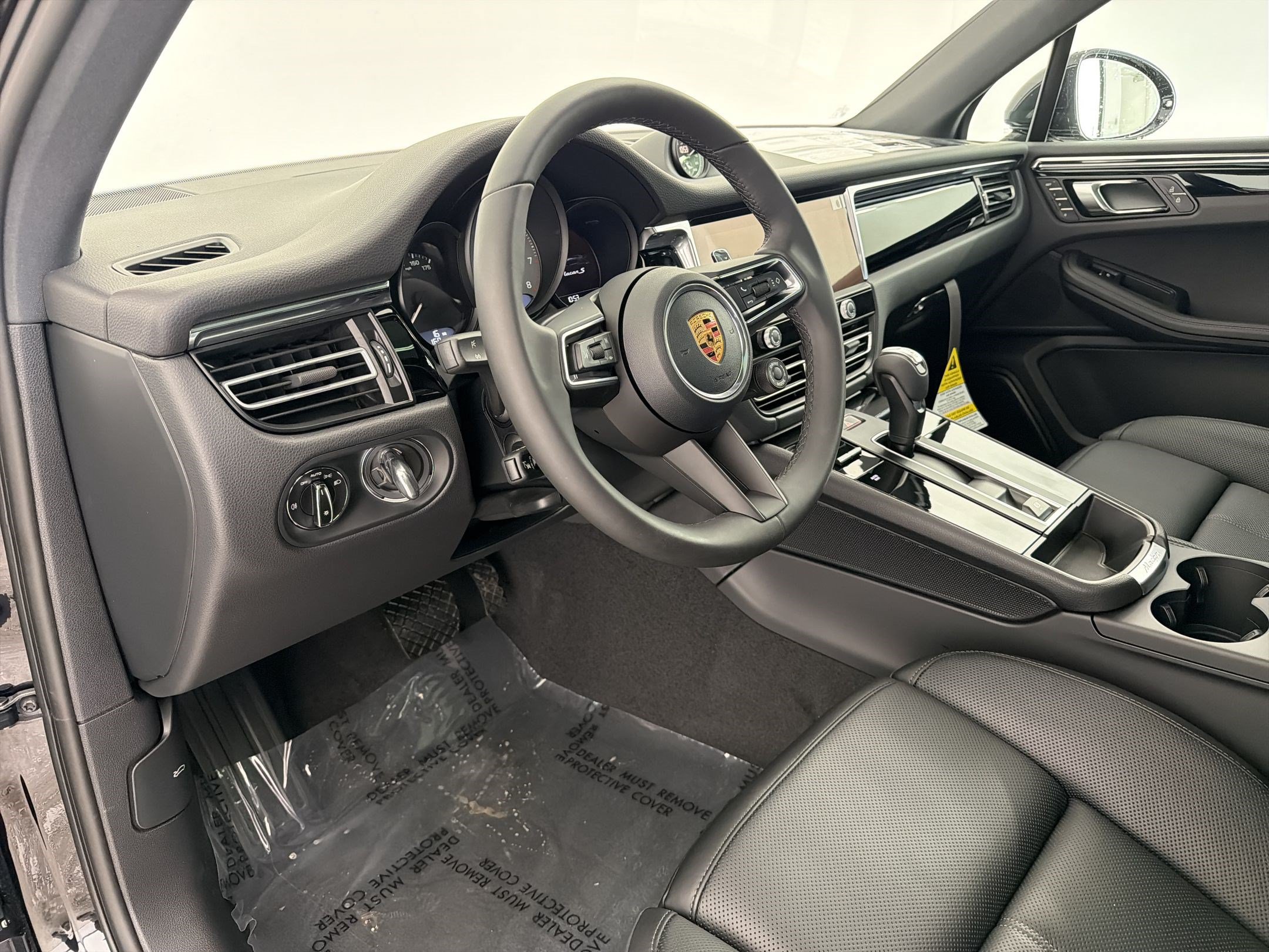 New 2026 Porsche Macan S AWD/4WD image 4