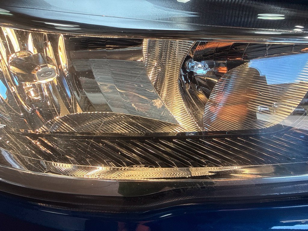 Used 2019 Ford Escape SE FWD image 10