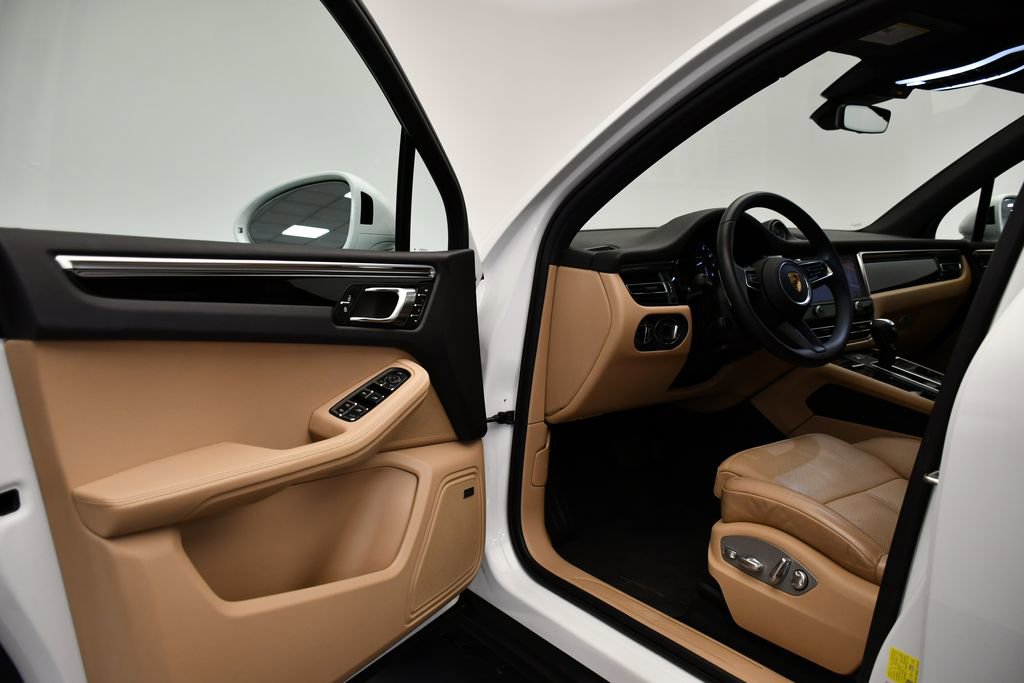Used 2022 Porsche Macan image 40
