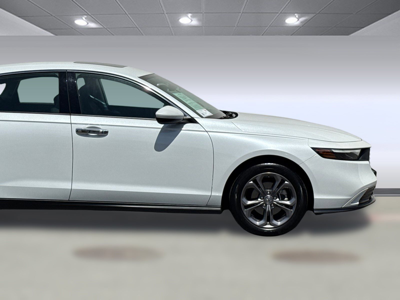 Certified 2023 Honda Accord EX image 33