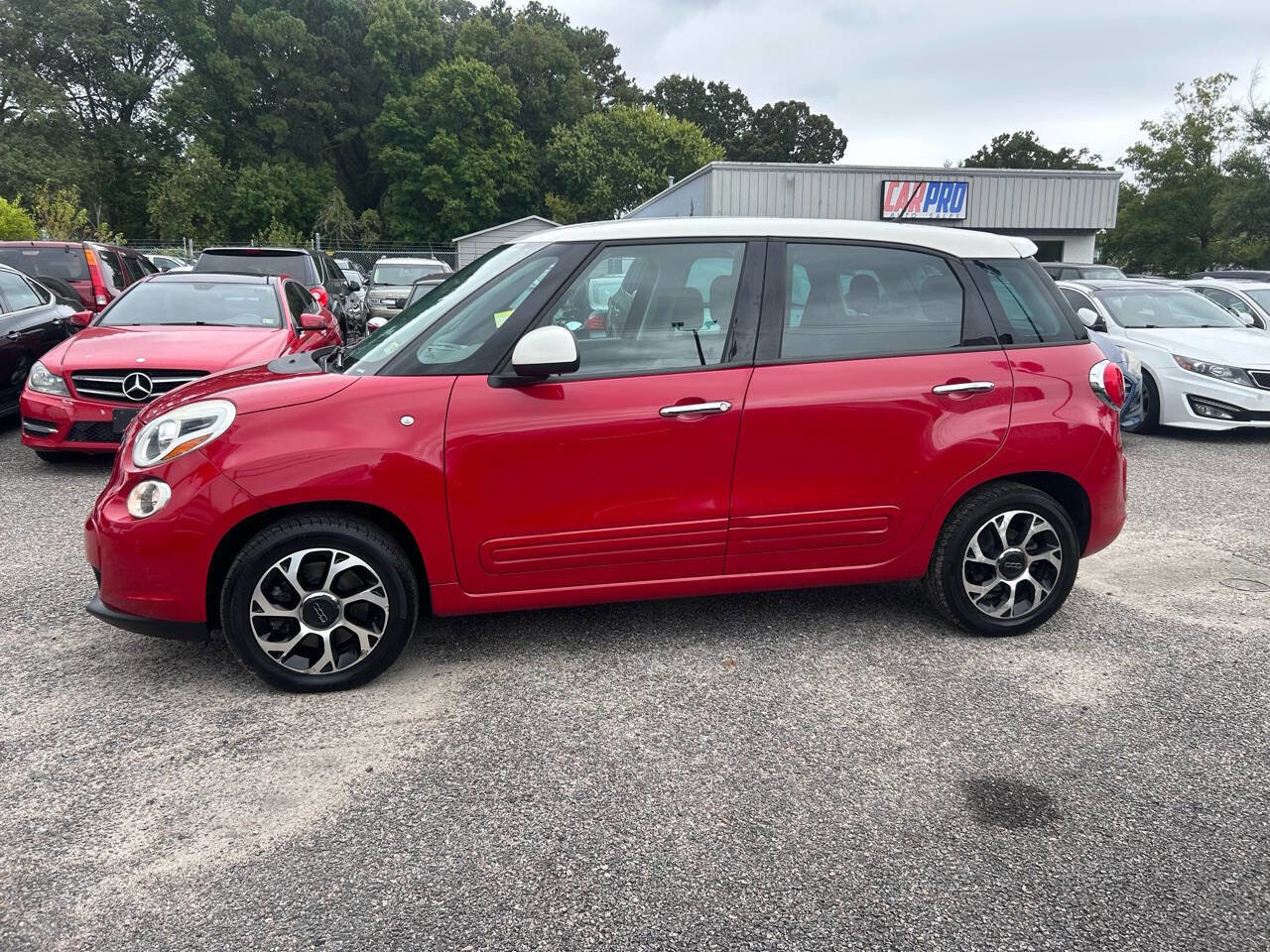 Used 2014 FIAT 500L Easy image 6