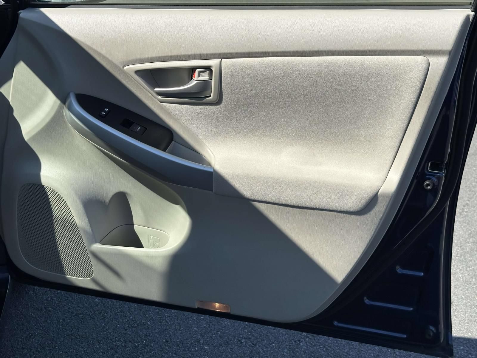 Used 2014 Toyota Prius Three FWD image 29