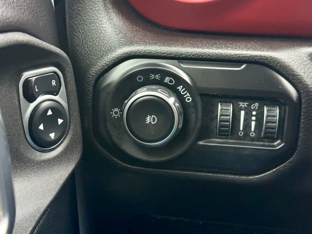 Used 2021 Jeep Wrangler Unlimited Rubicon w/ Steel Bumper Group AWD/4WD image 28
