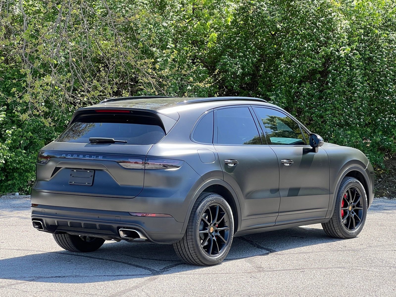Certified 2023 Porsche Cayenne AWD/4WD image 6