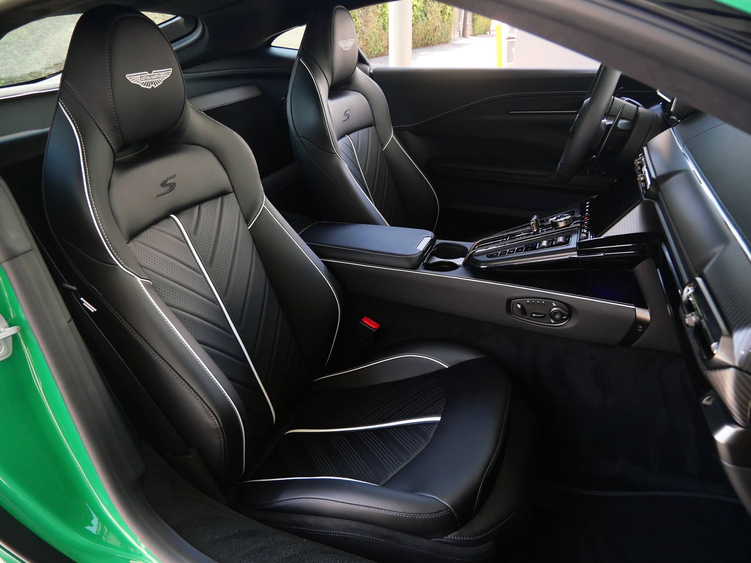 New 2026 Aston Martin V8 Vantage S RWD image 12
