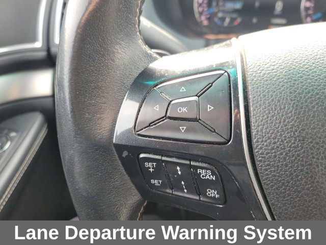 Used 2017 Ford Explorer Platinum image 11