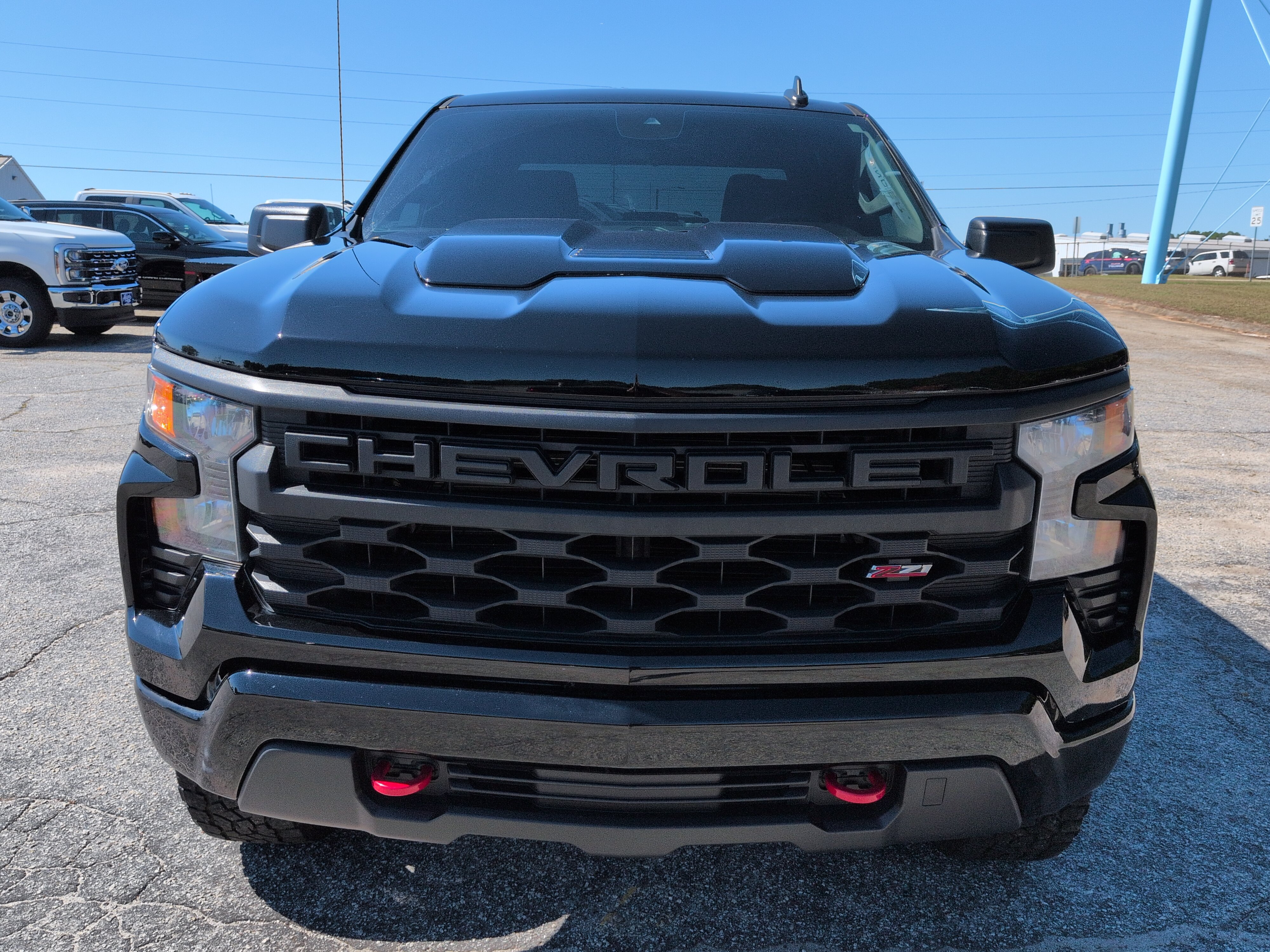 Used 2024 Chevrolet Silverado 1500 Custom Trail Boss AWD/4WD image 7