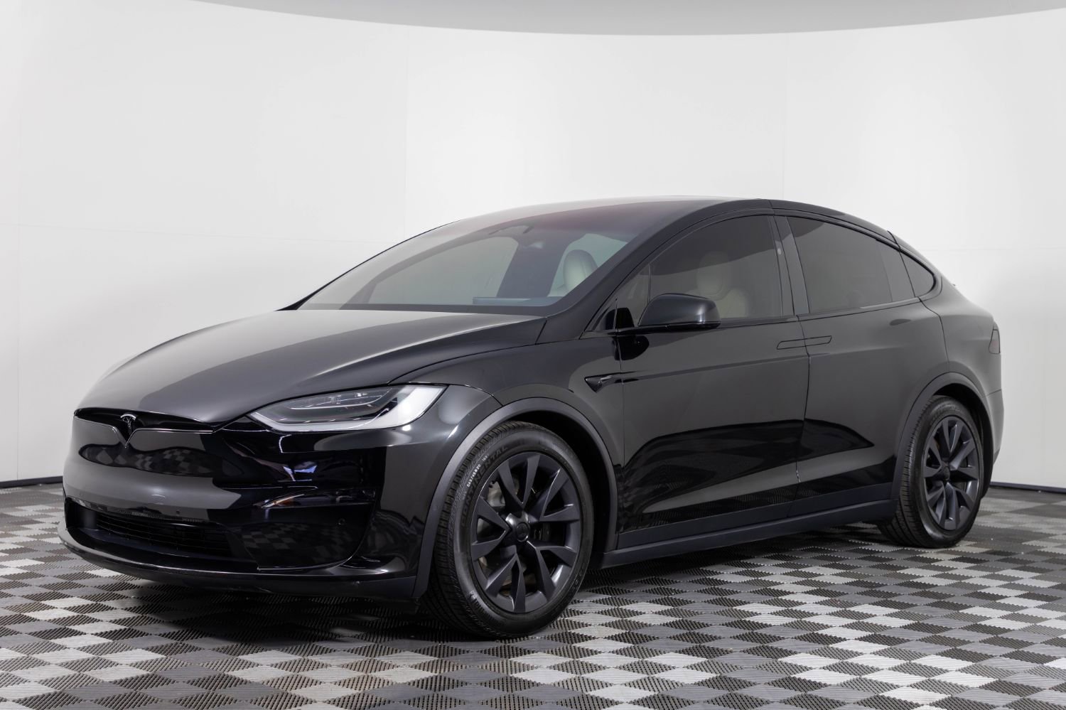 Used 2023 Tesla Model X Plaid AWD/4WD image 1