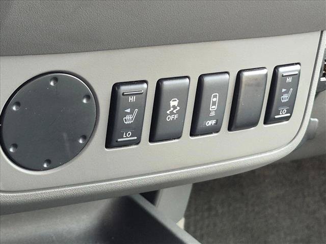 Used 2017 Nissan Frontier SV w/ SV Value Truck Package RWD image 13