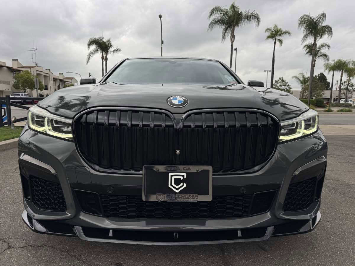 Used 2020 BMW 740i w/ M Sport Package image 12
