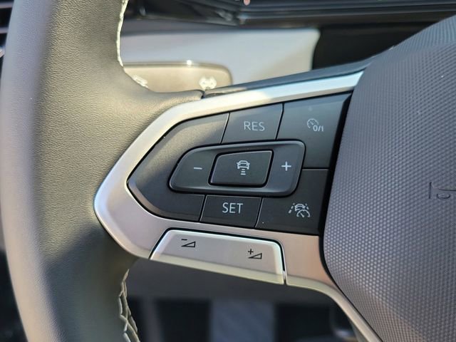 New 2025 Volkswagen Taos S image 9