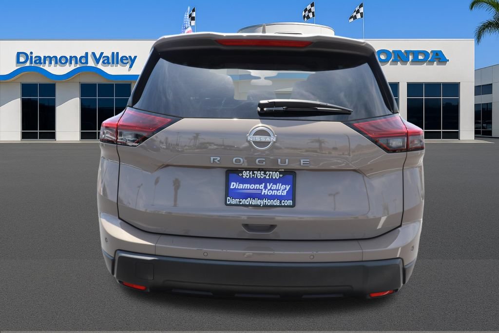 Used 2025 Nissan Rogue SV FWD image 5