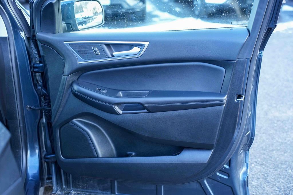 Used 2024 Ford Edge SEL w/ Convenience Package image 19