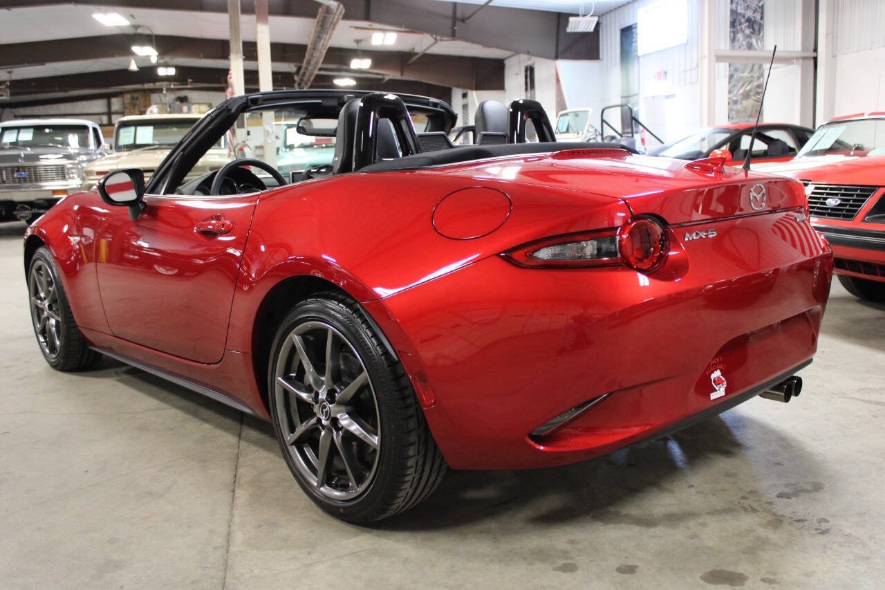 Used 2016 MAZDA MX-5 Miata Grand Touring RWD image 23