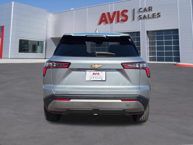 Used 2026 Chevrolet Equinox LT FWD image 6