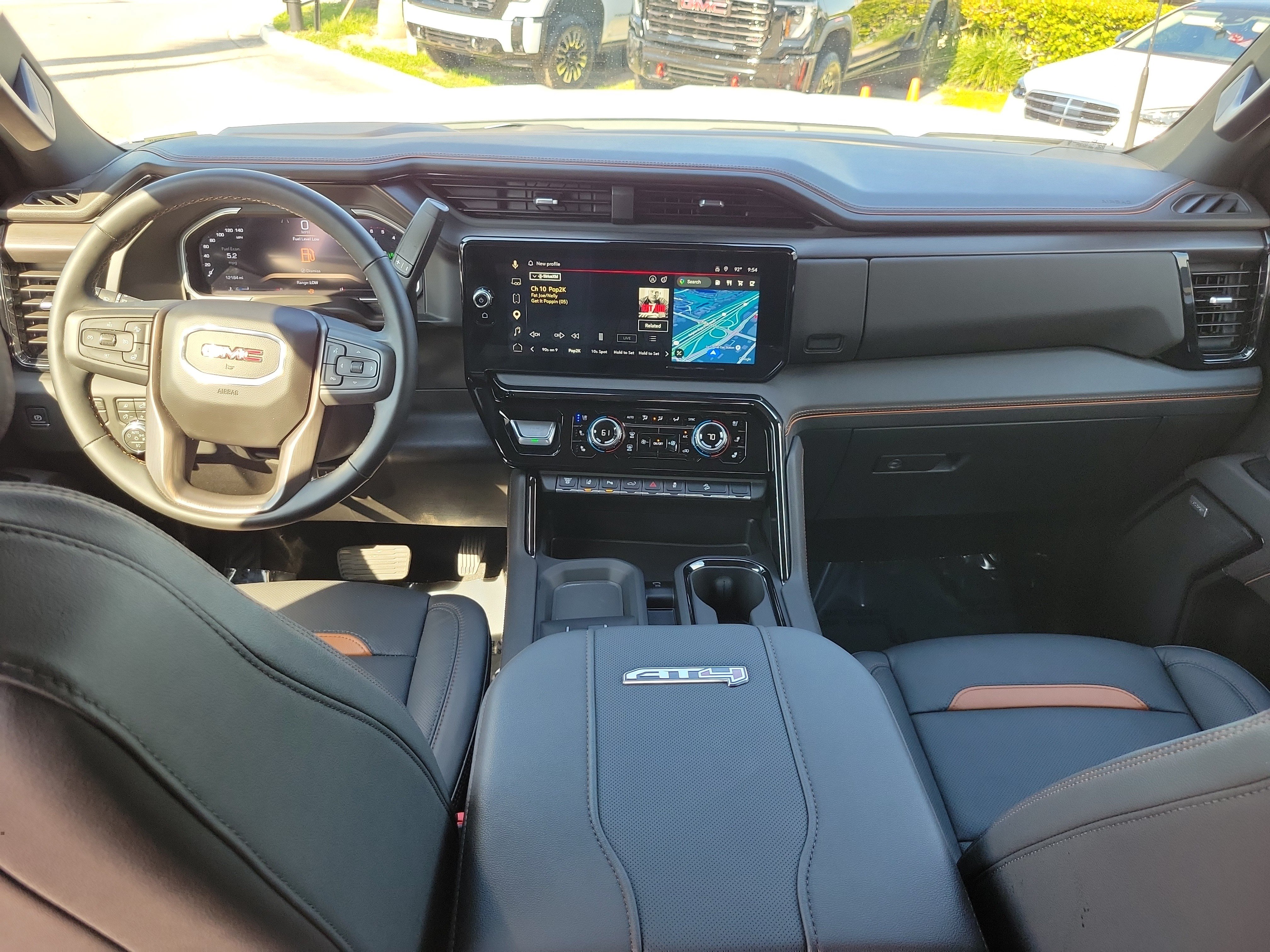 Used 2026 GMC Sierra 2500 AT4 AWD/4WD image 17