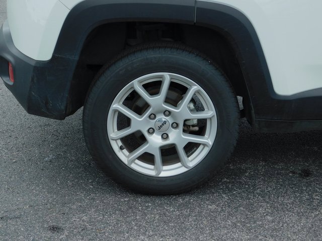 Used 2023 Jeep Renegade Latitude w/ Premium Group image 11