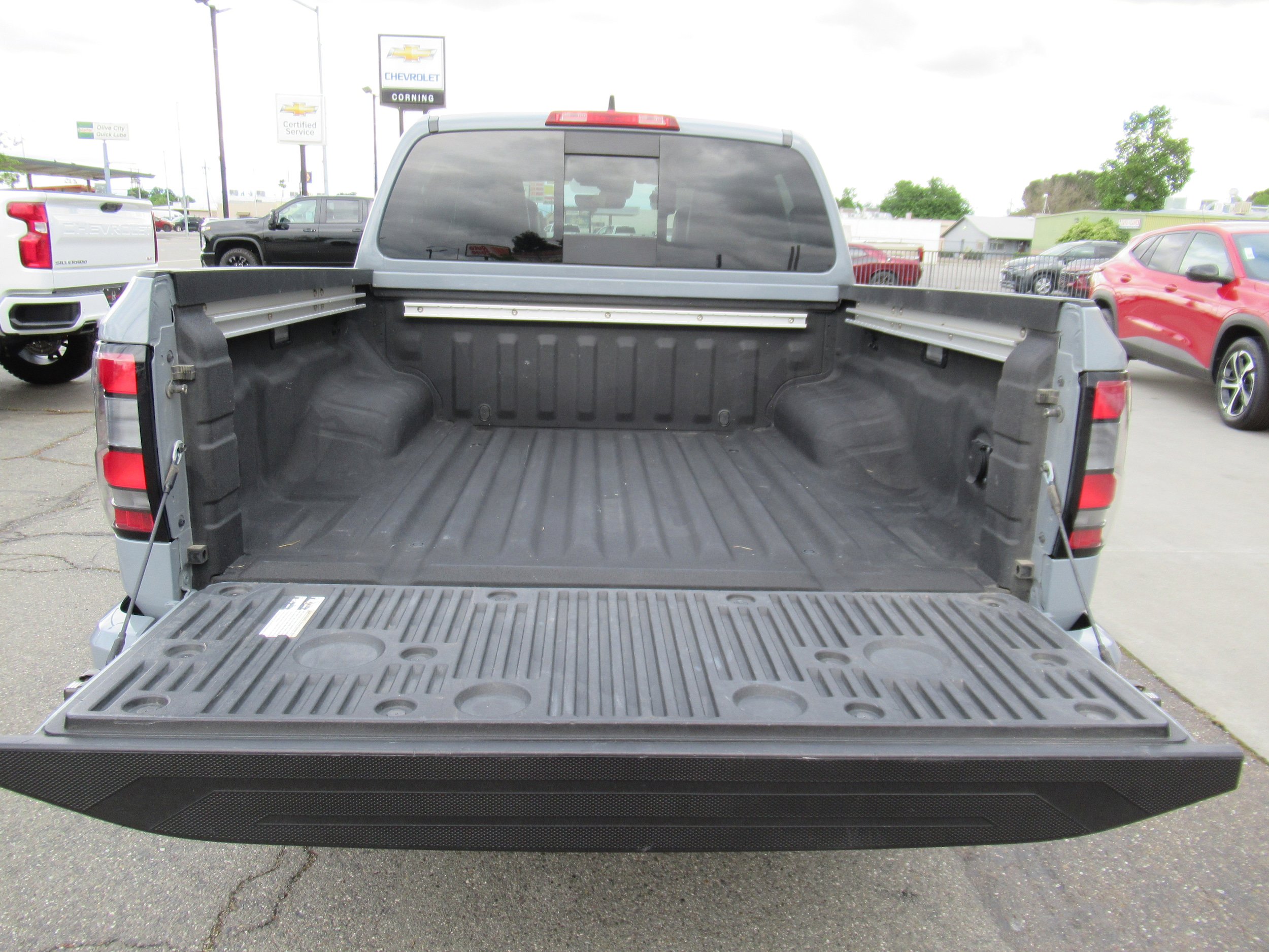 Used 2023 Nissan Frontier PRO-4X w/ Pro-4X Premium Package AWD/4WD image 8