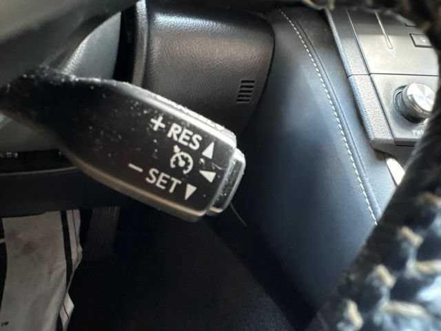 Used 2016 Lexus IS 300 AWD w/ Premium Package image 21