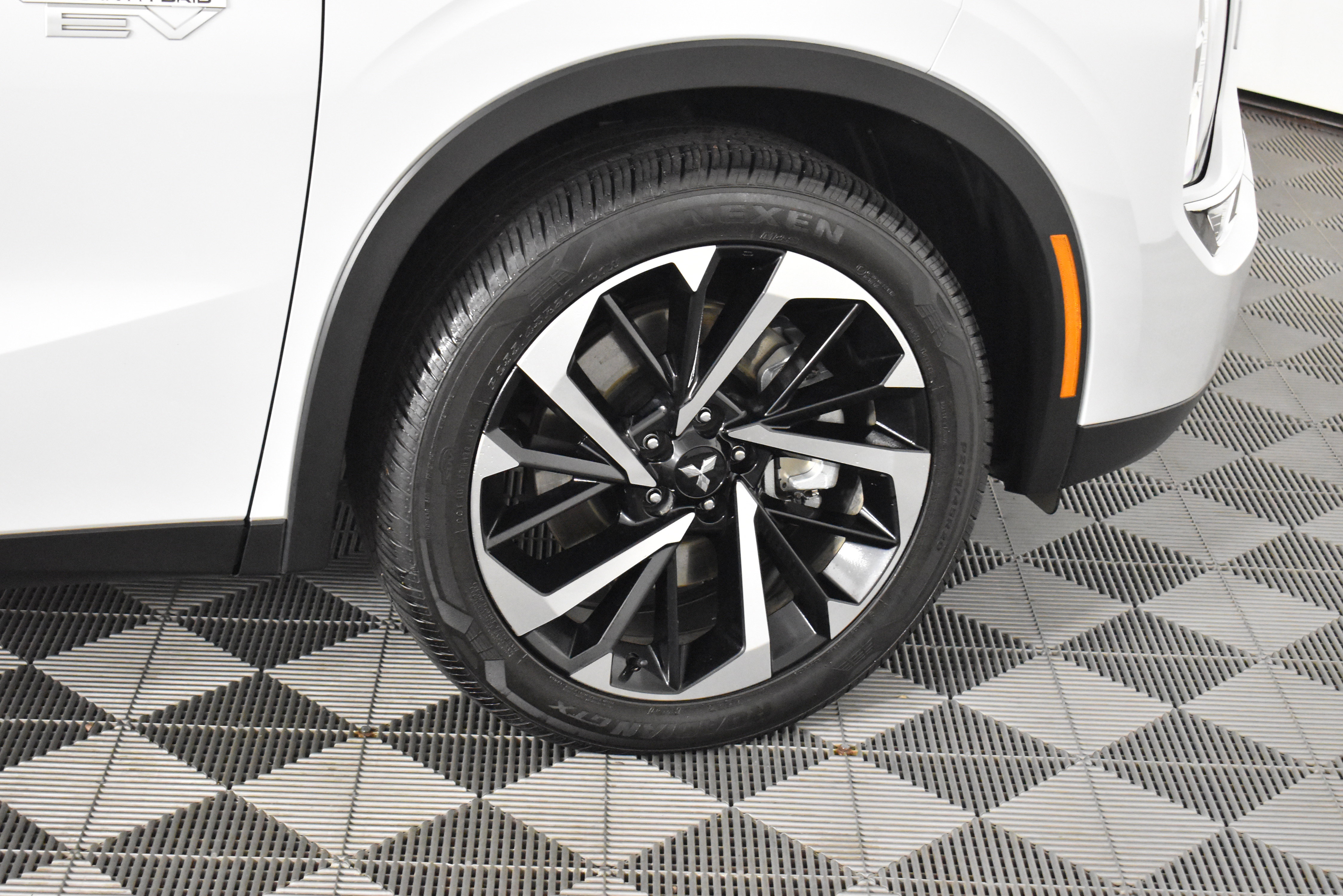 Used 2024 Mitsubishi Outlander SE image 53