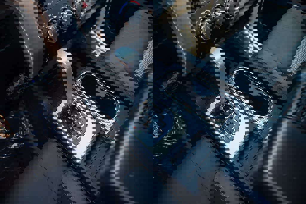 Used 2014 Toyota Tundra SR5 w/ SR5 Upgrade Package RWD image 19