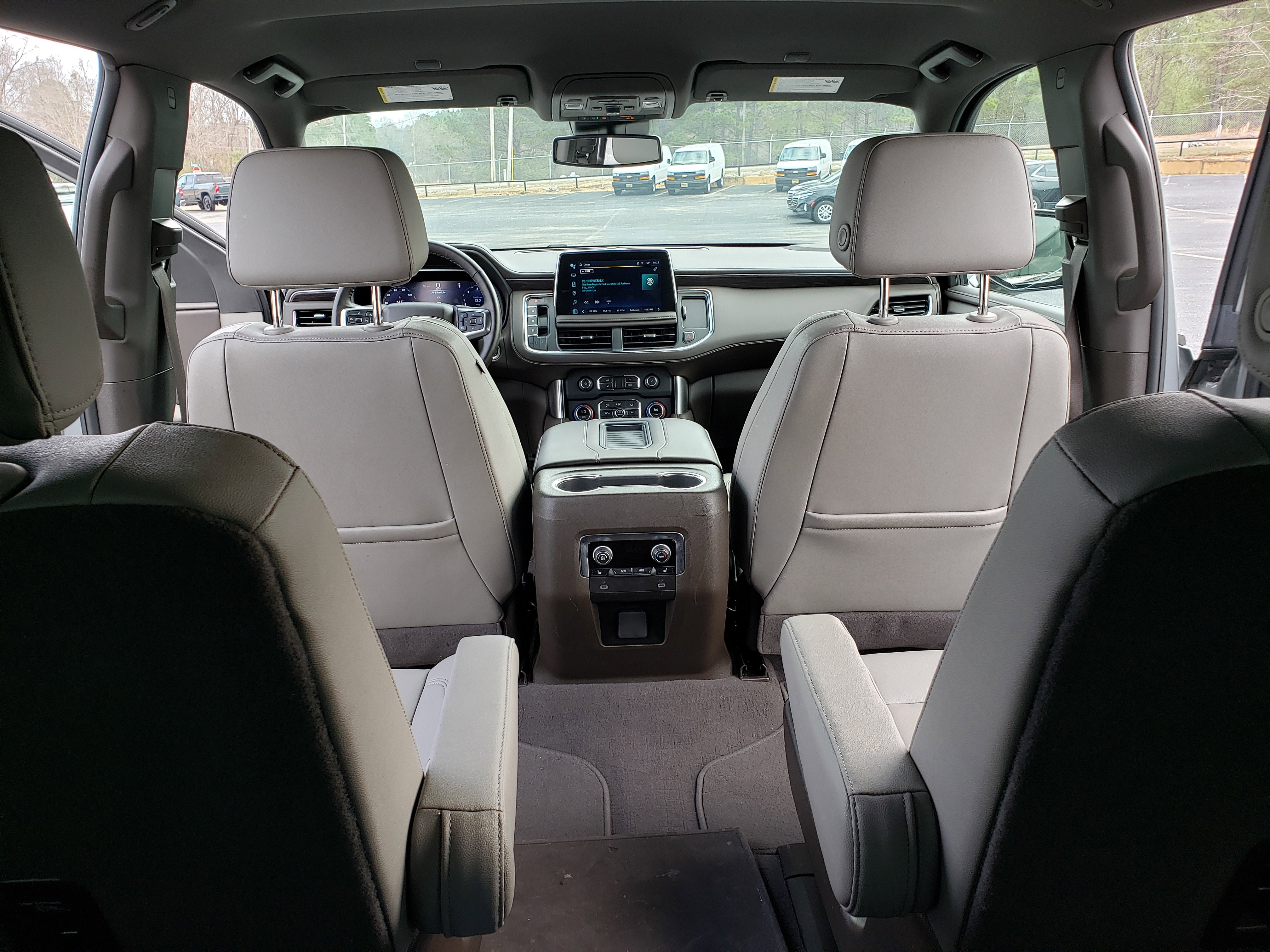 Used 2024 Chevrolet Tahoe LT w/ Luxury Package image 36