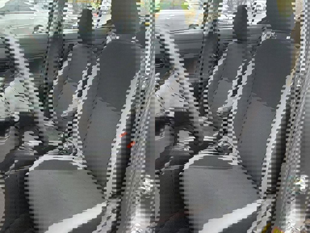 Used 2023 Nissan Versa SV image 10