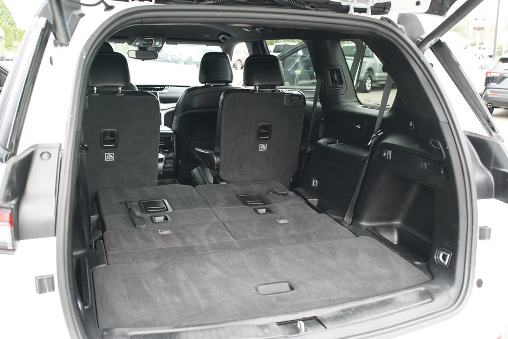 Used 2023 Jeep Grand Cherokee L Laredo AWD/4WD image 25