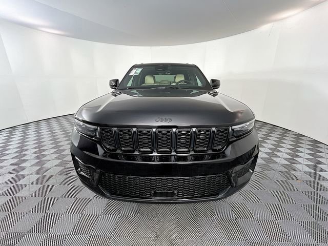 New 2025 Jeep Grand Cherokee Limited image 3