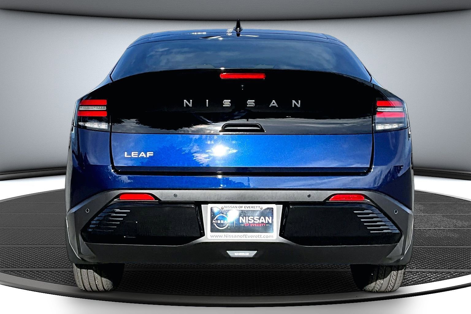 New 2026 Nissan Leaf image 4
