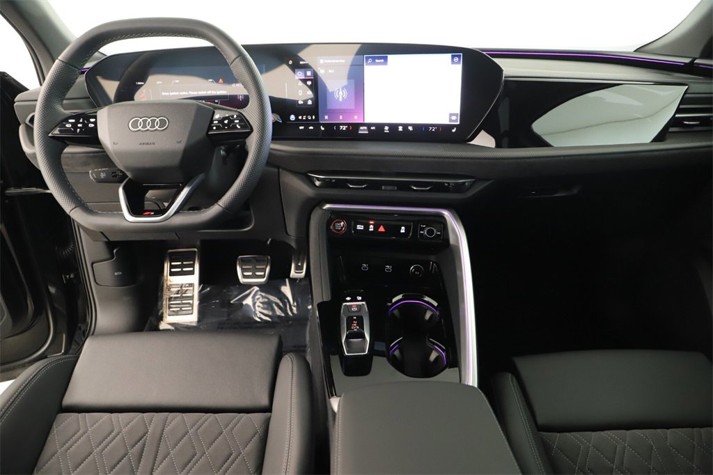 New 2025 Audi SQ5 Premium Plus image 18